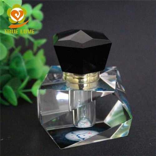 Crystal Arabic Perfumes Bottles (1) Crystal Arabic Perfumes Bottles (1)
